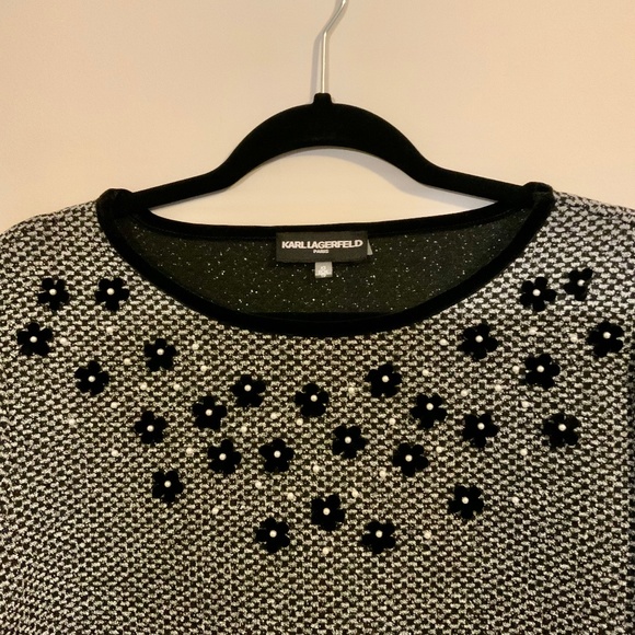 Woman’s Black & White, 3/4 Length Sleeved Sweater - Picture 6 of 6